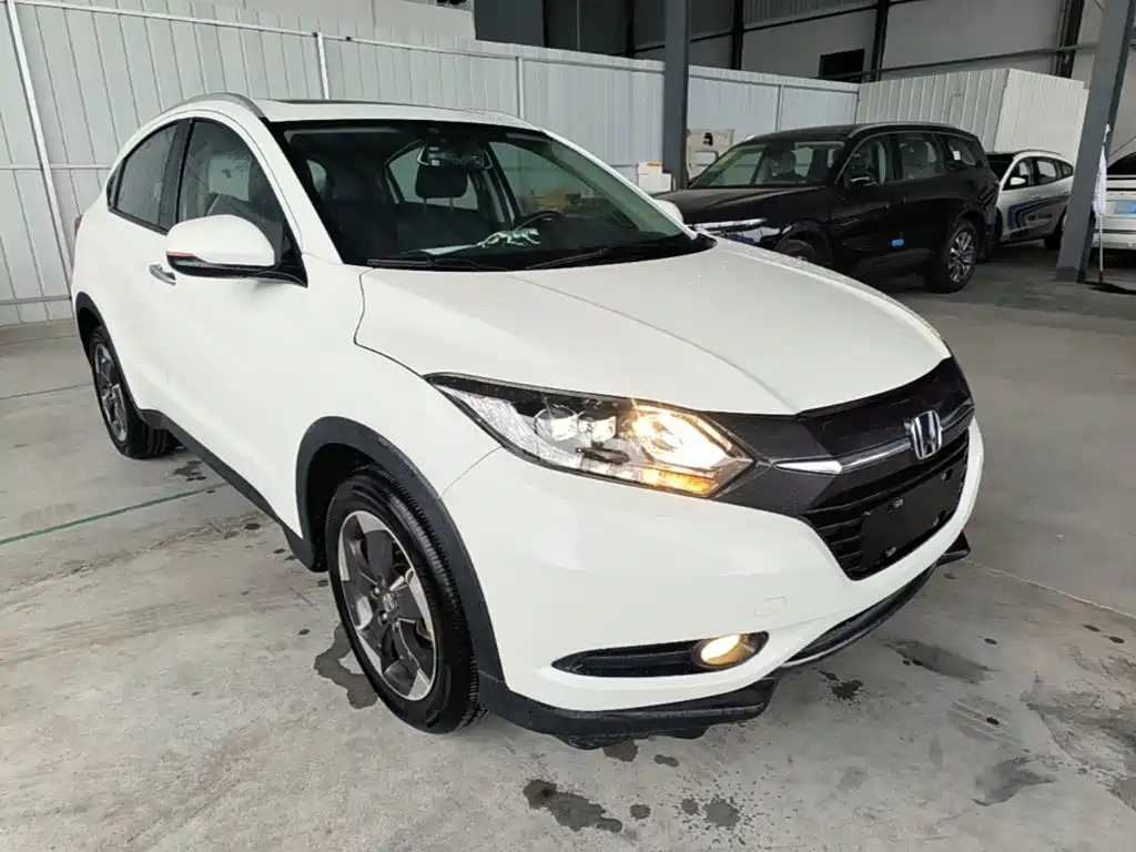 Honda Vezel 2016
