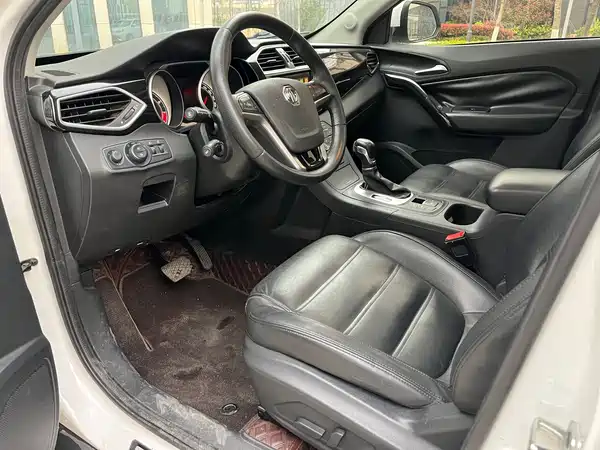 MG GS 2015