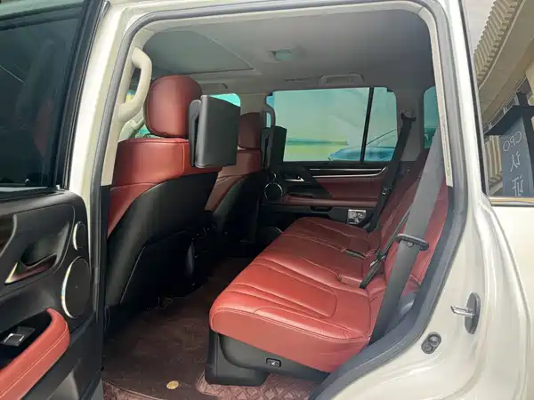 Lexus LX 2018