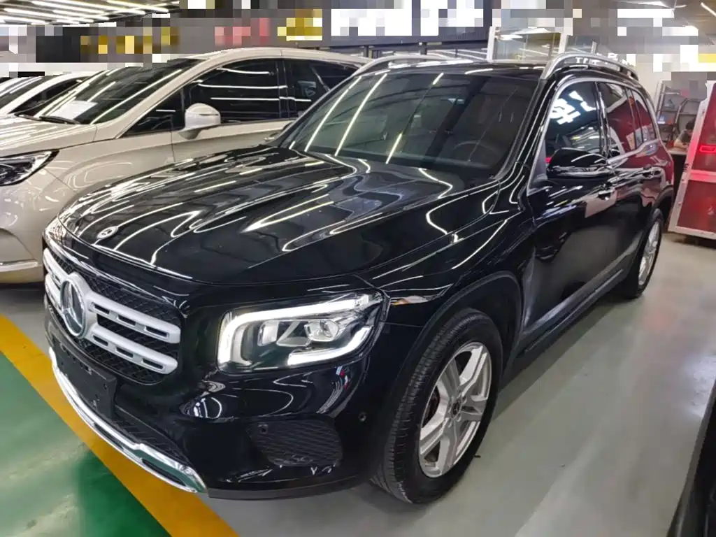 Mercedes-Benz GLB 2022 — фото 1