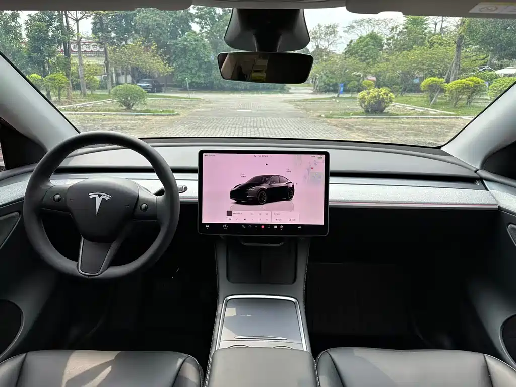 Tesla Model Y 2022 — фото 14
