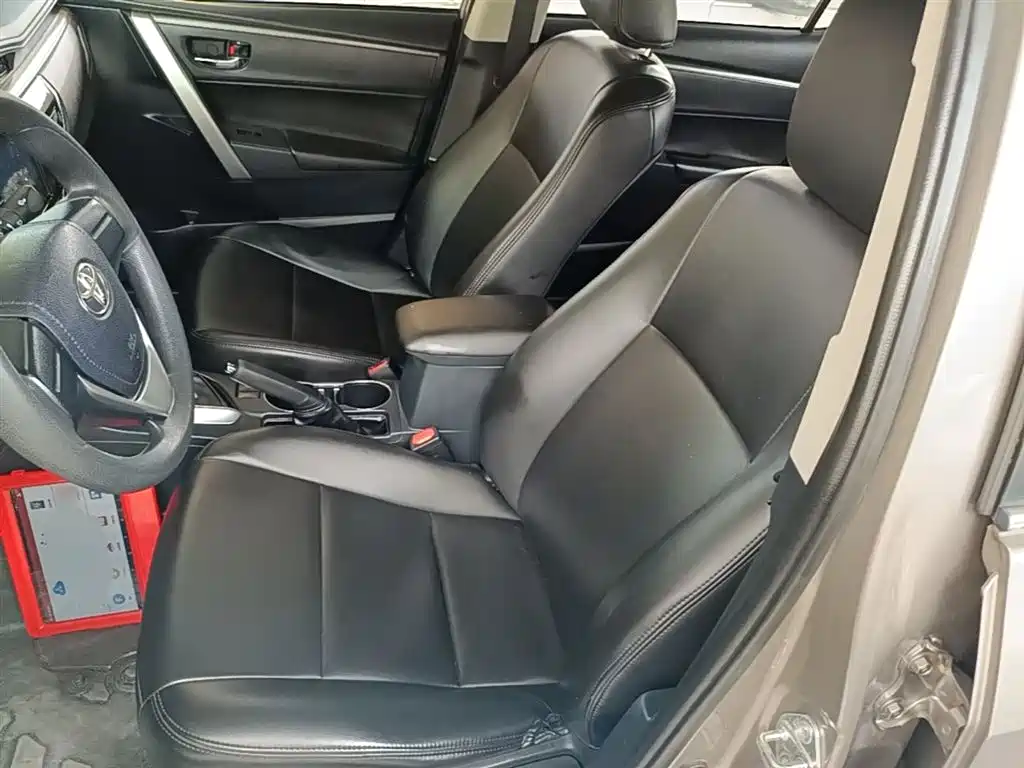 Toyota Corolla 2017 — фото 15