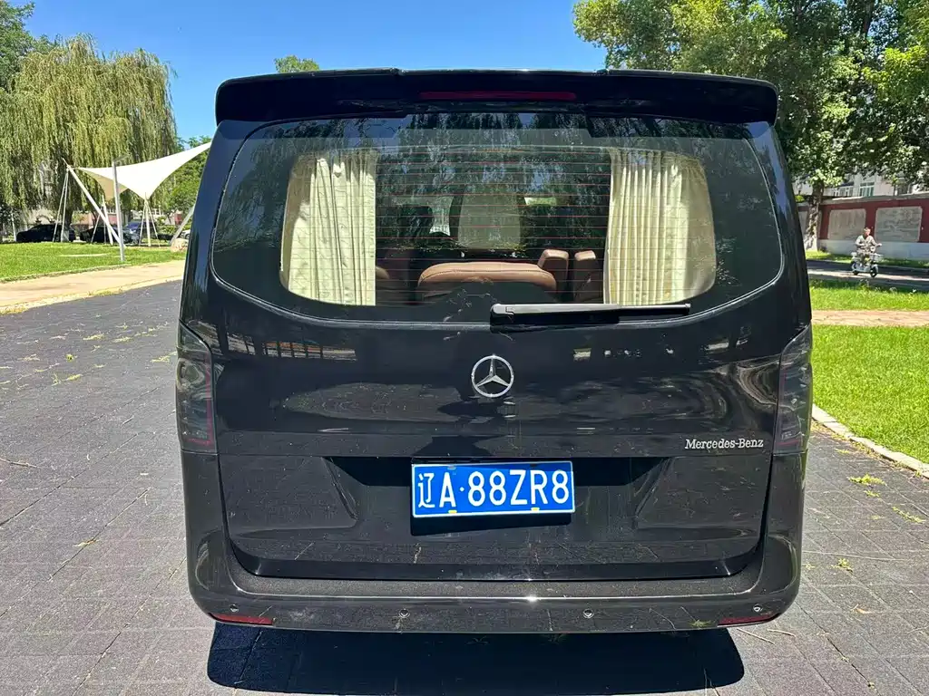 Mercedes-Benz Vito 2023 — фото 8