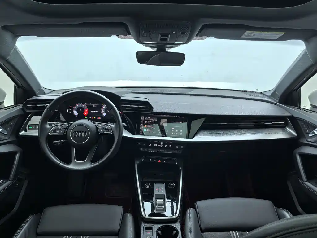 Audi A3 2023 — фото 13