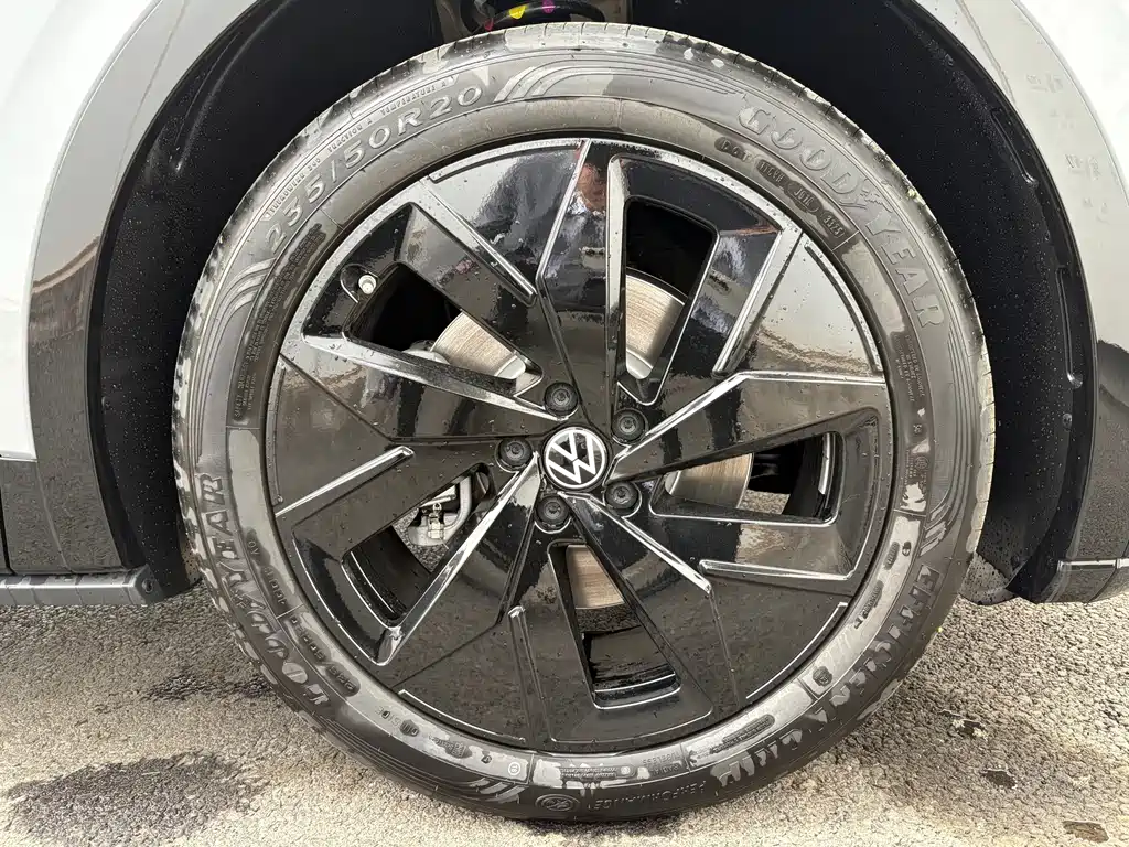 Volkswagen ID.4 Crozz — фото 14