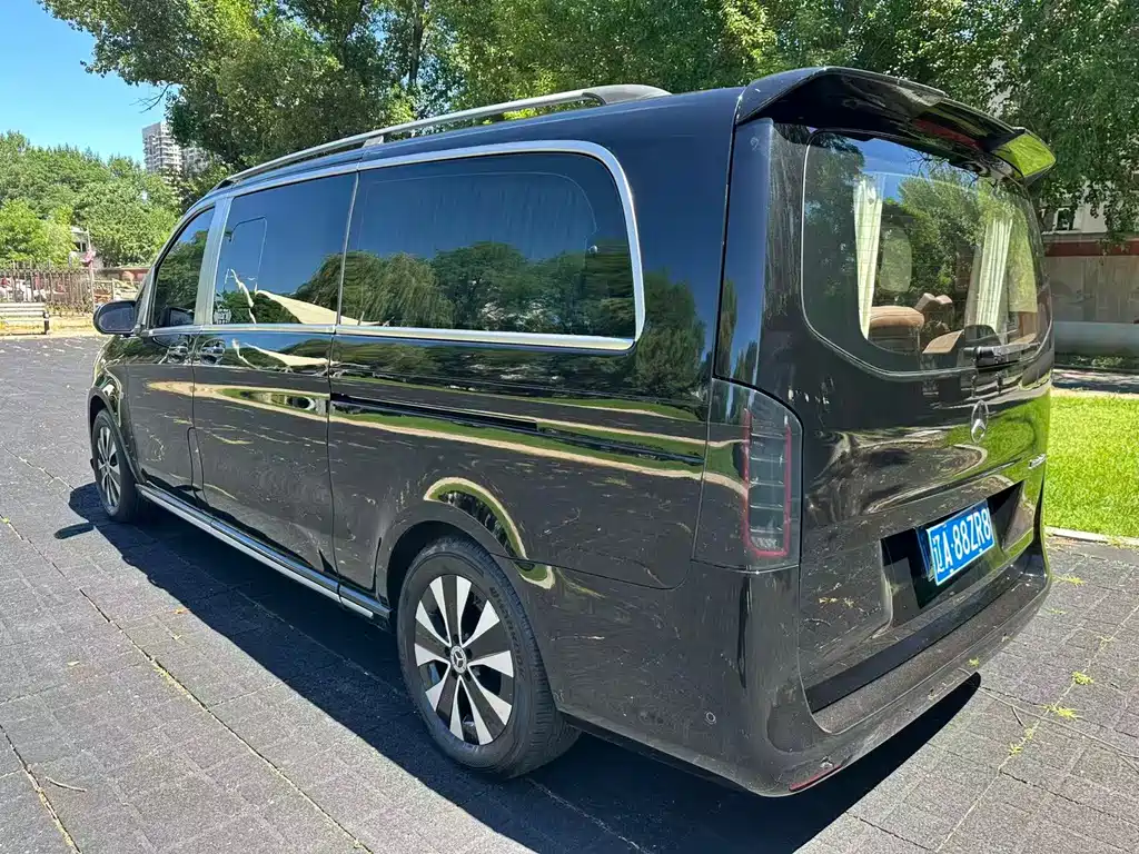 Mercedes-Benz Vito 2023 — фото 6