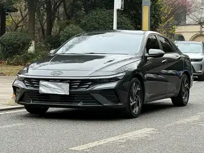 Hyundai Elantra 2024