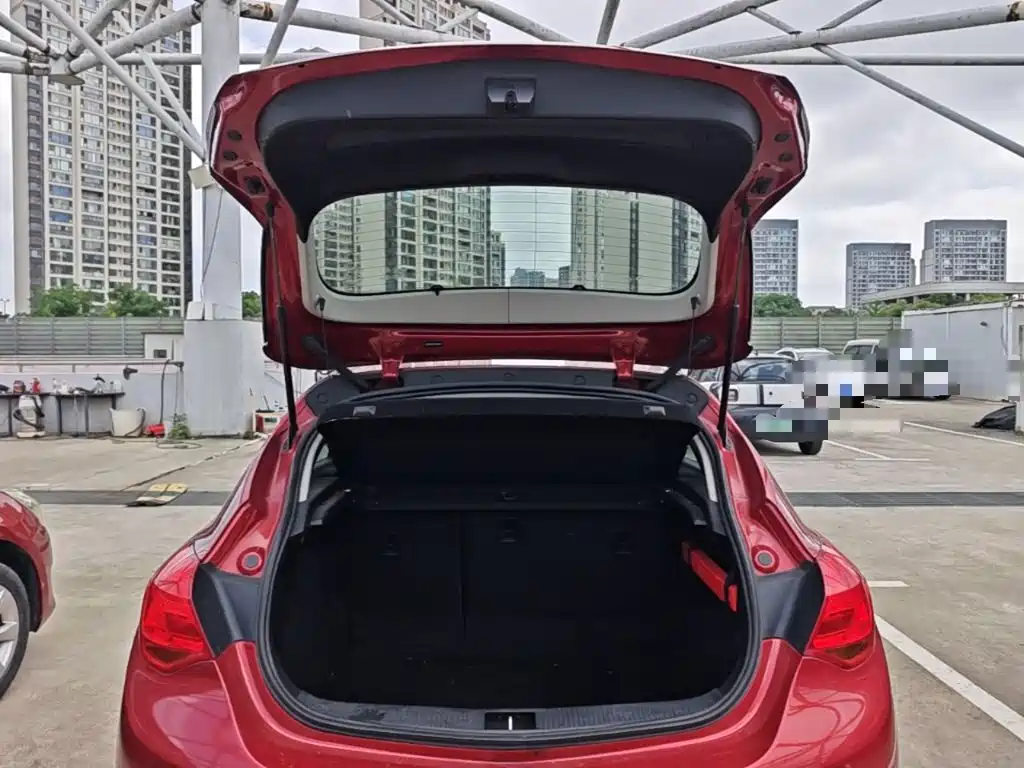 Buick Excelle 2015 — фото 19