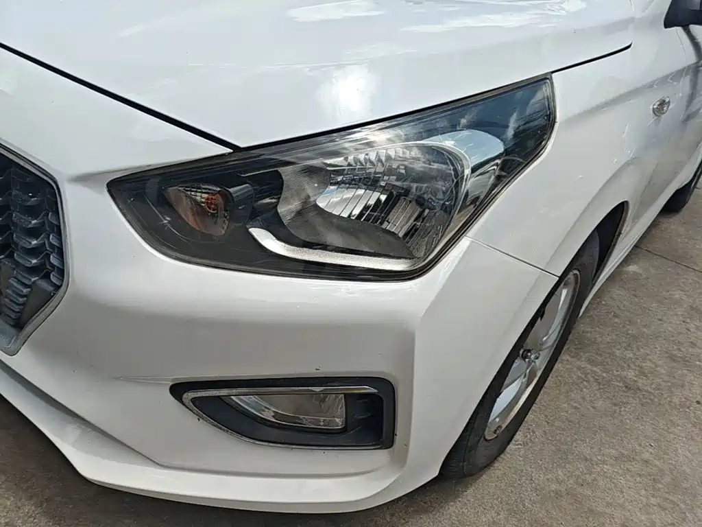Hyundai Accent 2019 — фото 24