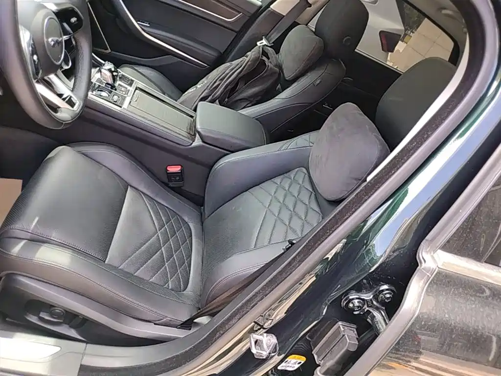Jaguar XFL 2023 — фото 15