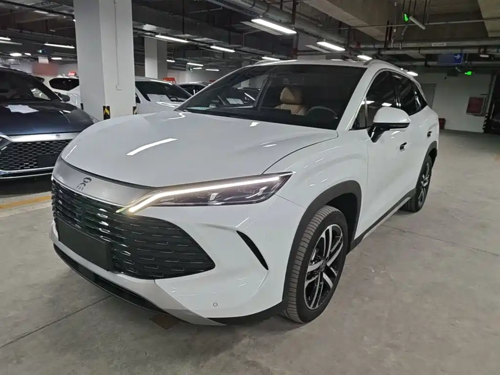BYD Song L DM-i 2025 — фото 1