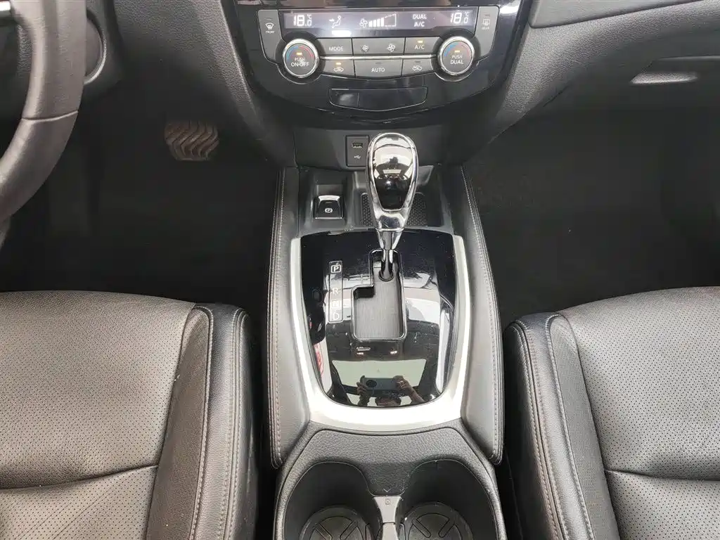 Nissan X-Trail 2019 — фото 13