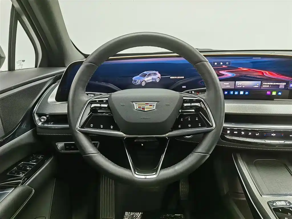 Cadillac XT5 2024 — фото 11