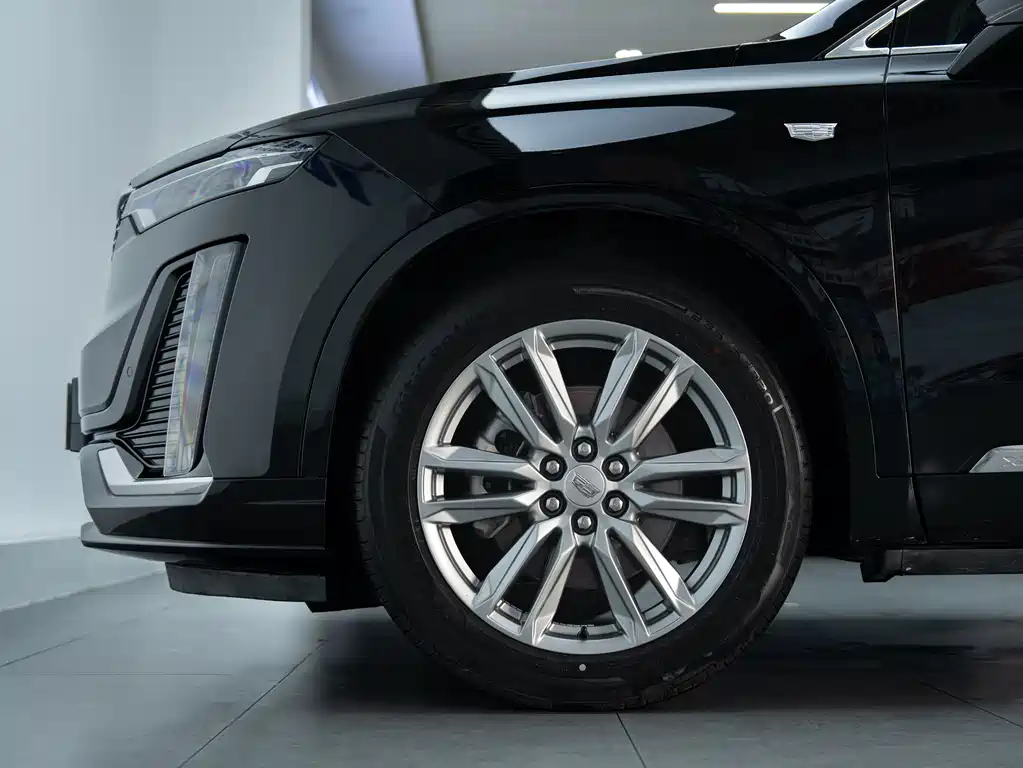 Cadillac XT6 2021 — фото 9
