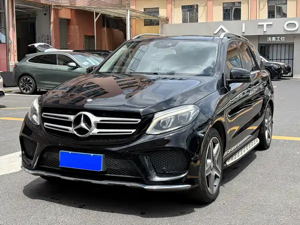 Mercedes-Benz GLE 2016