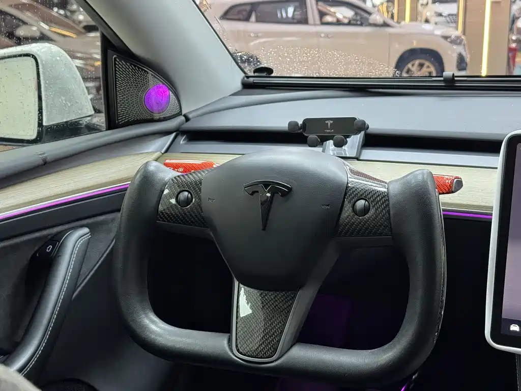 Tesla Model Y 2023 — фото 4