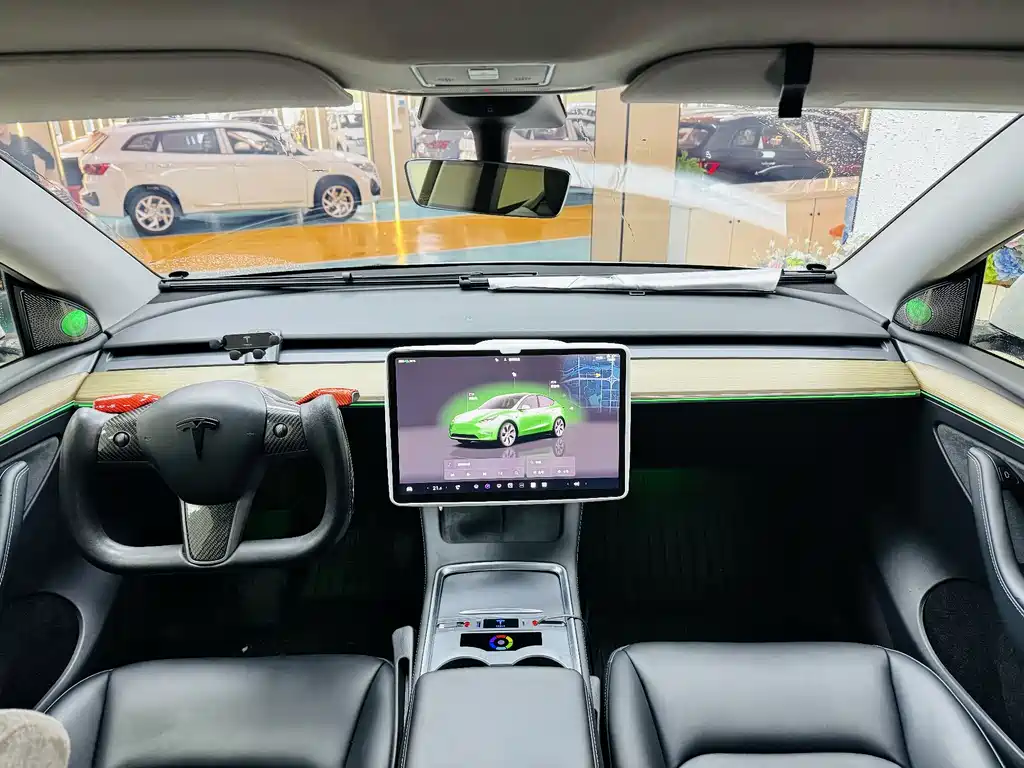 Tesla Model Y 2023 — фото 11