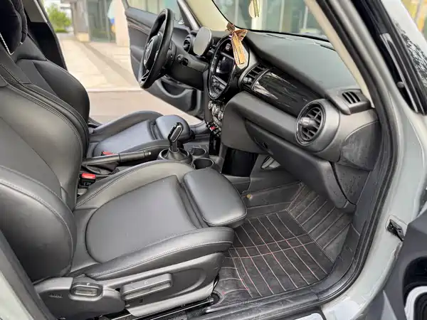 MINI MINI 2021