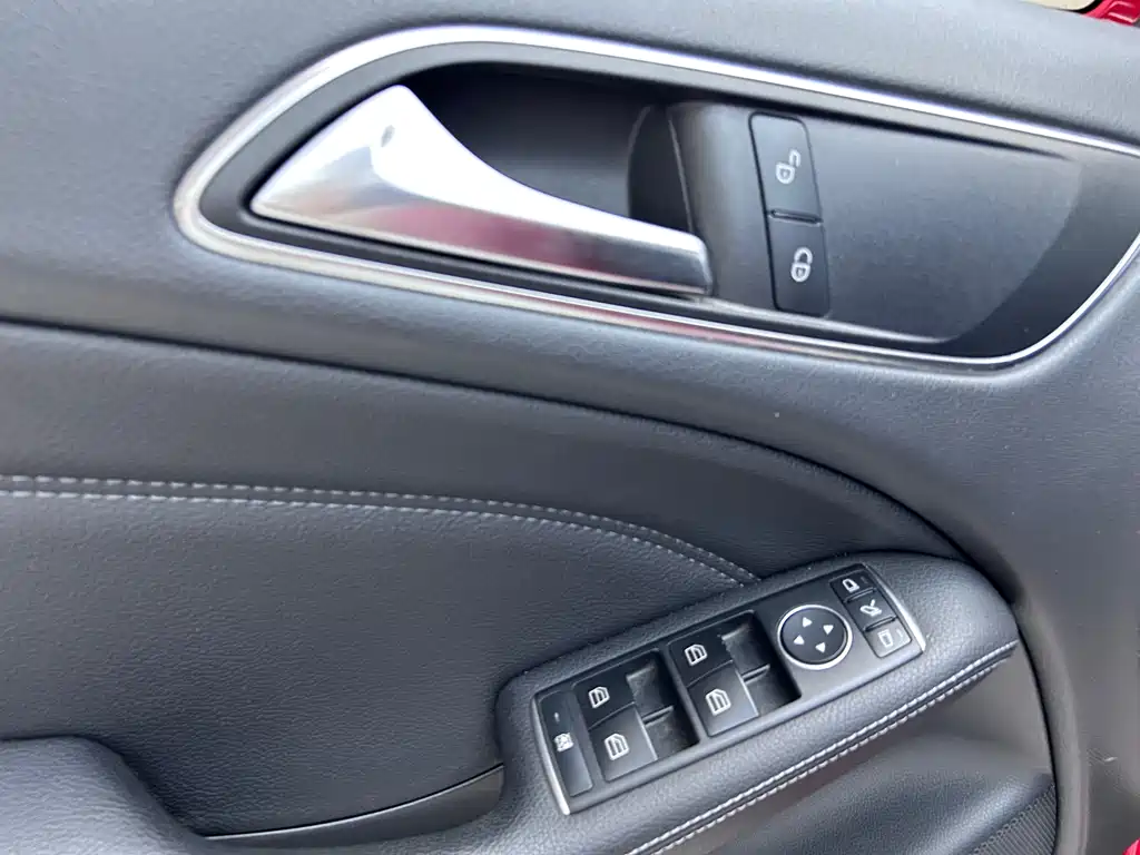Mercedes-Benz B-Class 2018 — фото 12