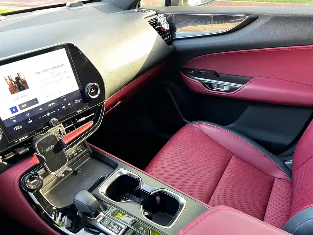 Lexus NX 2024 — фото 12