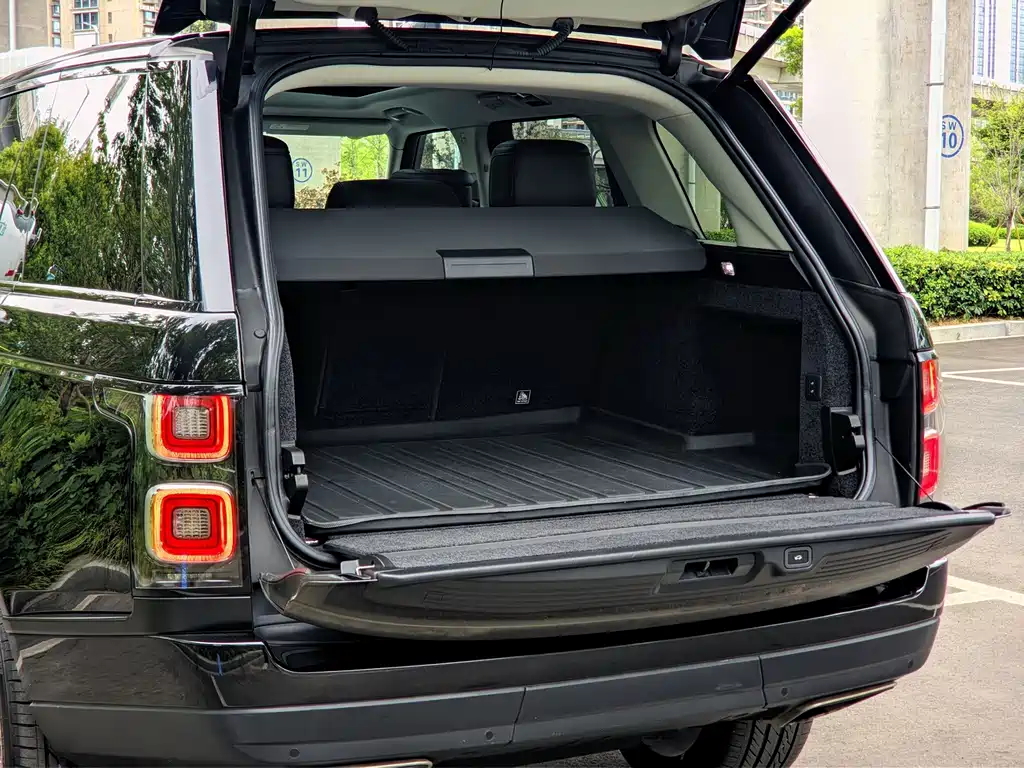 Land Rover Range Rover 2019 — фото 18