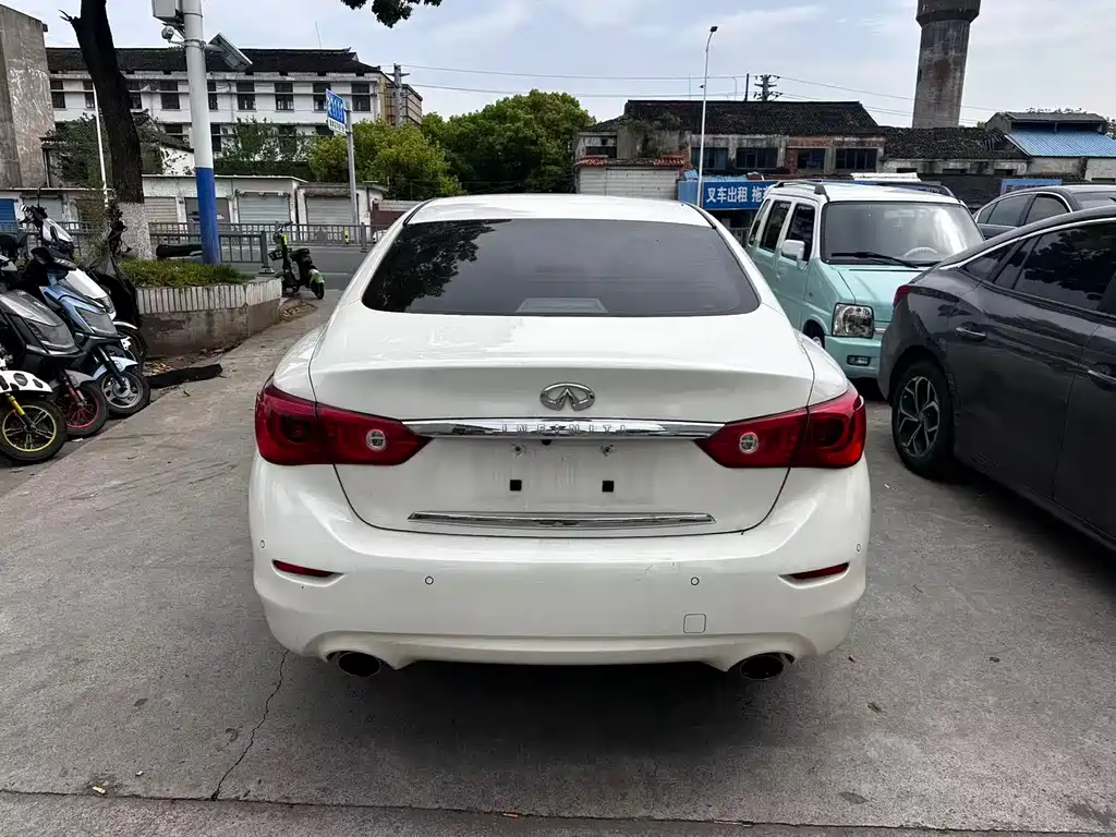 Infiniti Q50L 2016 — фото 4
