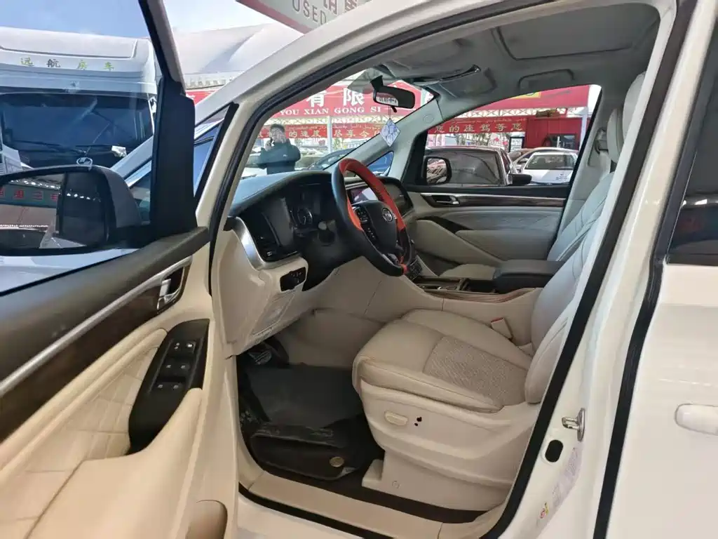 GAC Motor Trumpchi M8 2019 — фото 4