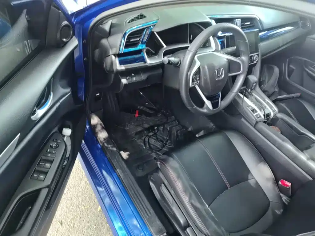 Honda Civic 2018 — фото 16