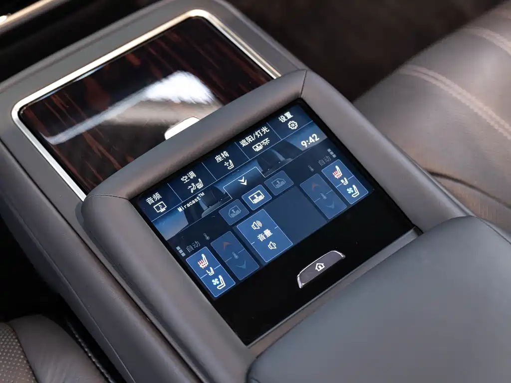 Lexus LS 2022 — фото 19