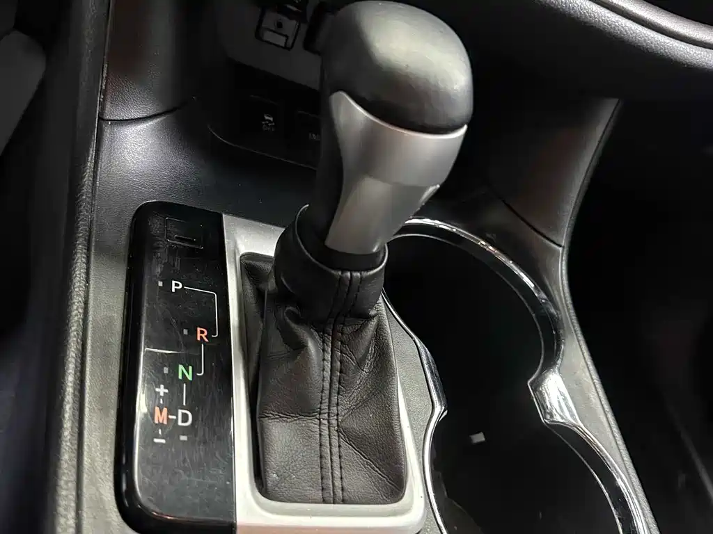 Toyota Highlander 2018 — фото 10