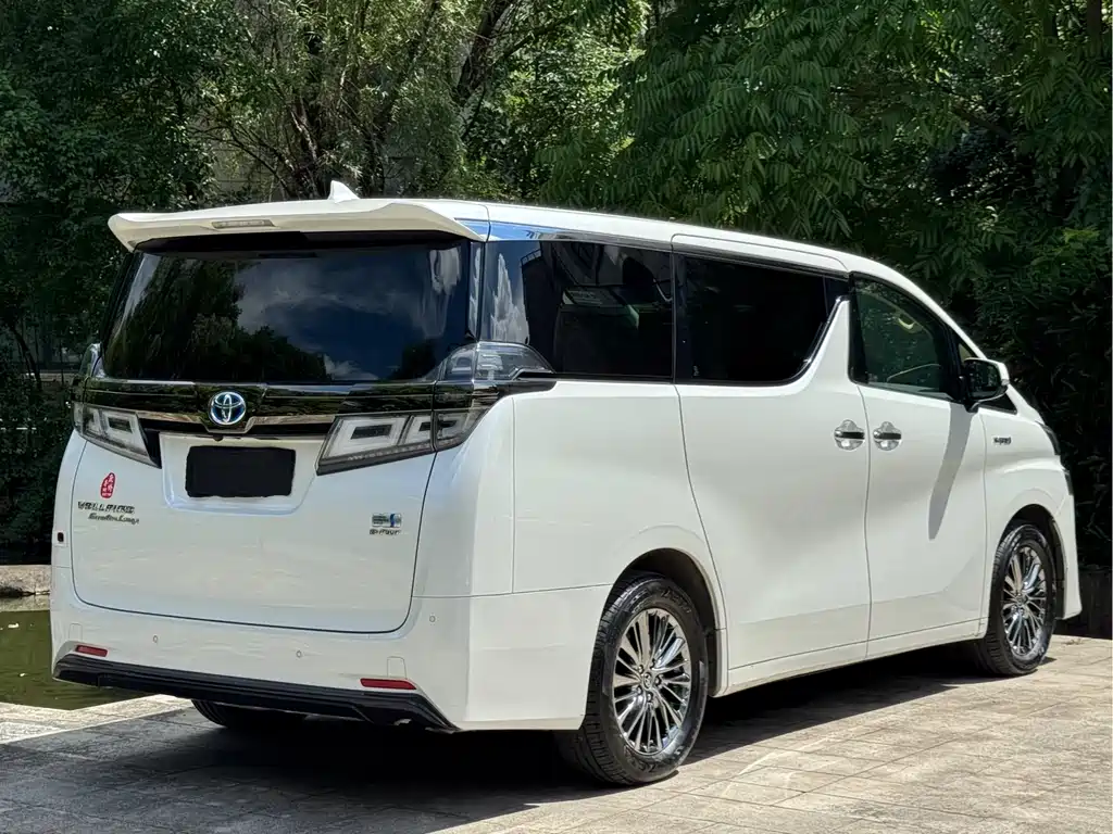 Toyota Vellfire 2021
