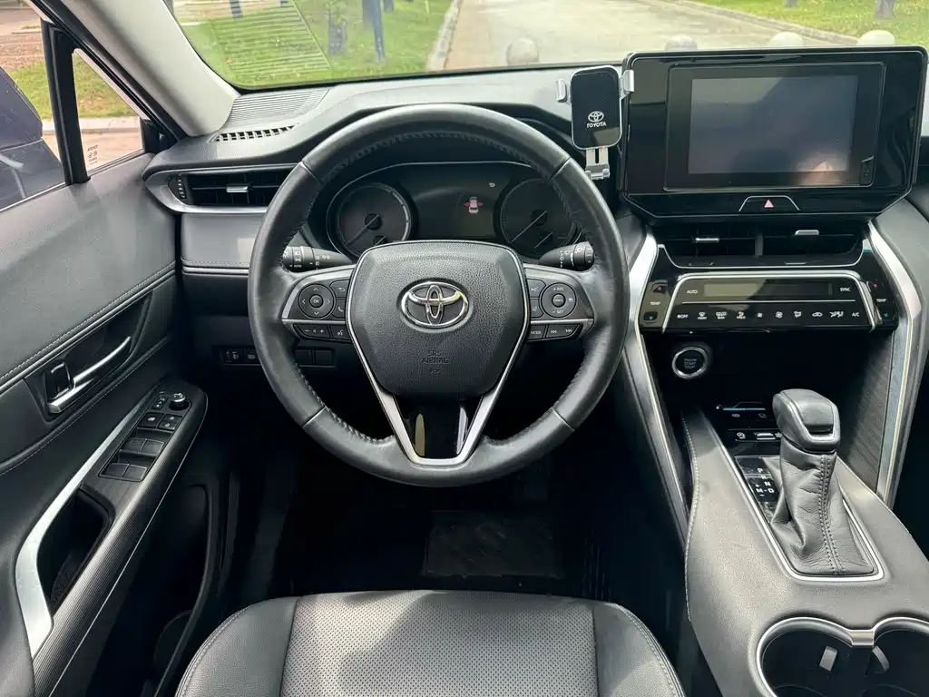 Toyota Harrier 2022 — фото 10