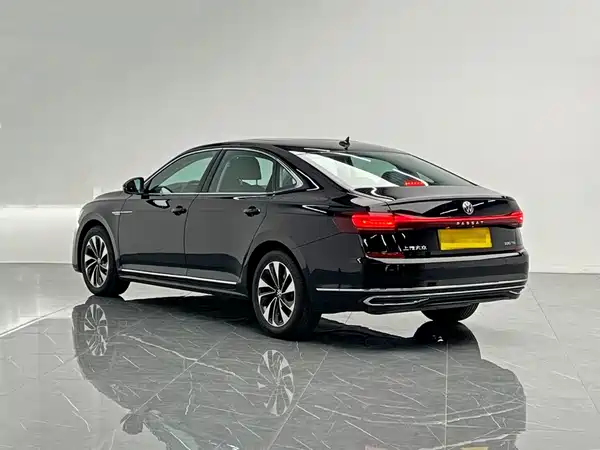 Volkswagen Passat 2023
