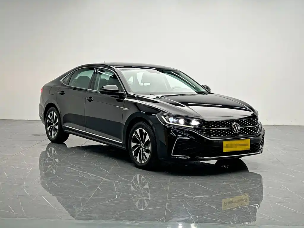 Volkswagen Passat 2023
