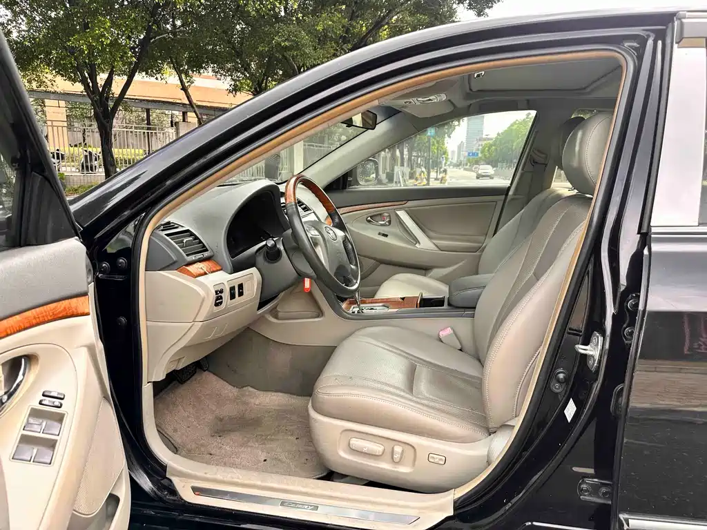 Toyota Camry 2010