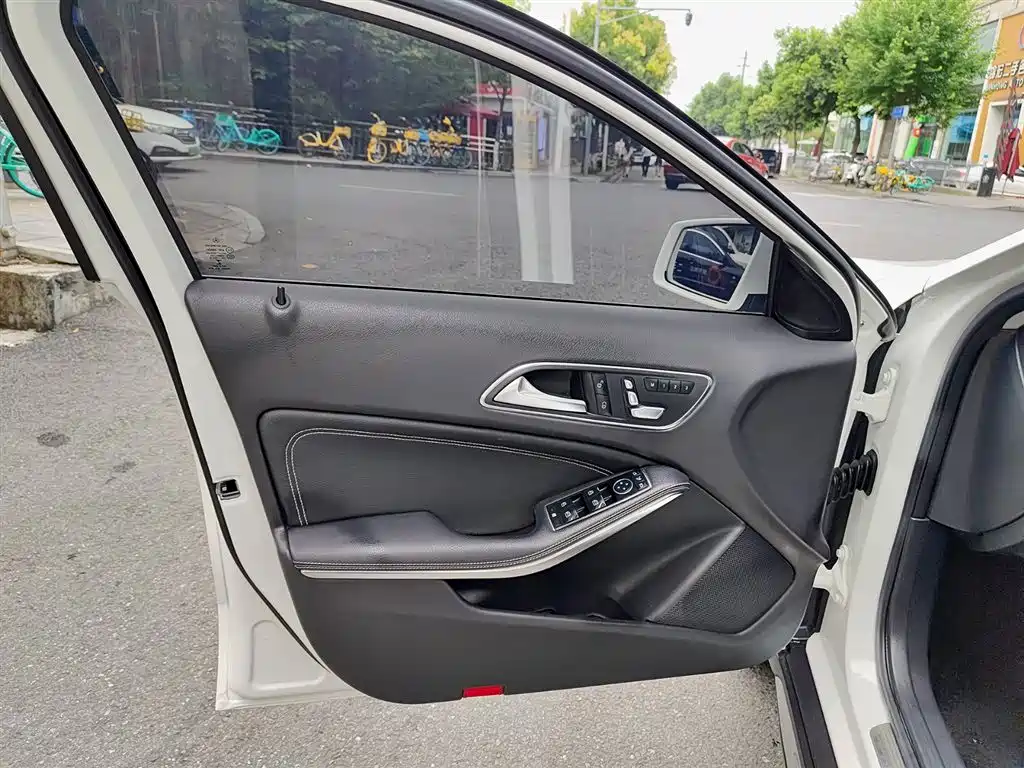 Mercedes-Benz GLA 2018 — фото 6