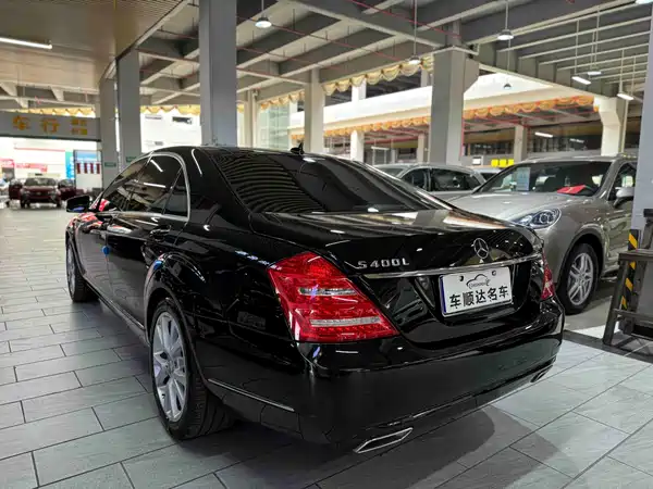 Mercedes-Benz S-Class 2013