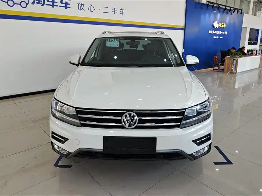 Volkswagen Tiguan L 2020 — фото 2
