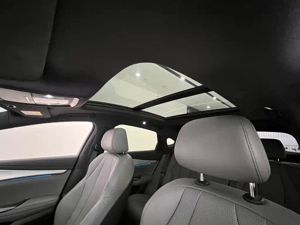 BYD Seal 07 DM-i 2025 — фото 23