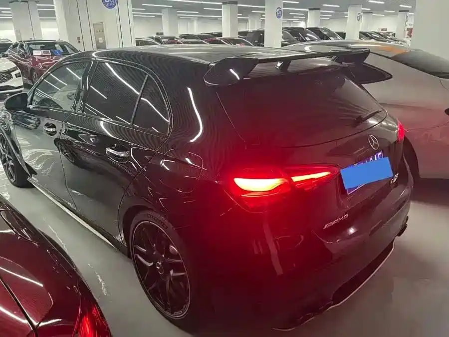 Mercedes-Benz A-Class AMG 2025 — фото 8