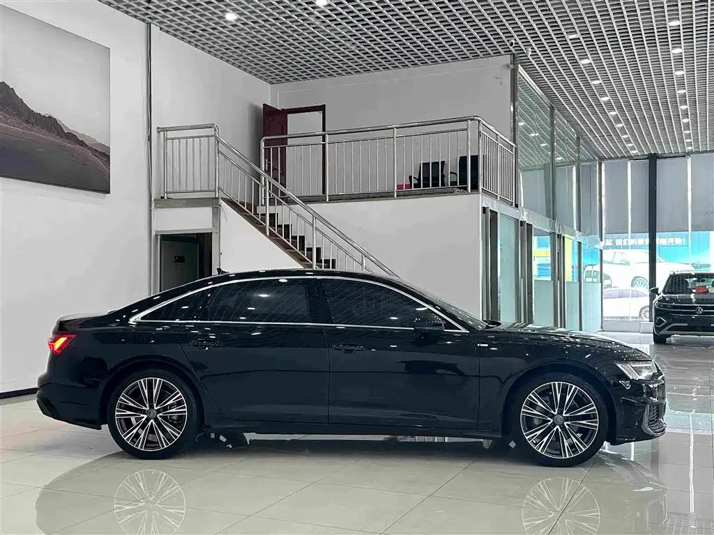 Audi A6L 2020