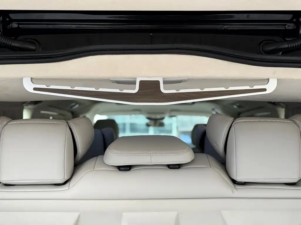 Mercedes-Benz Vito 2022 — фото 12