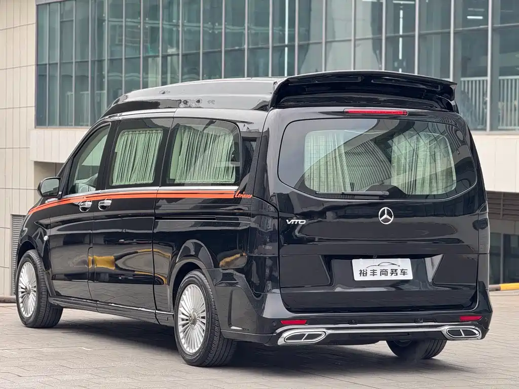 Mercedes-Benz Vito 2022 — фото 16