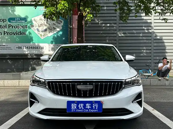 Geely Emgrand 2025