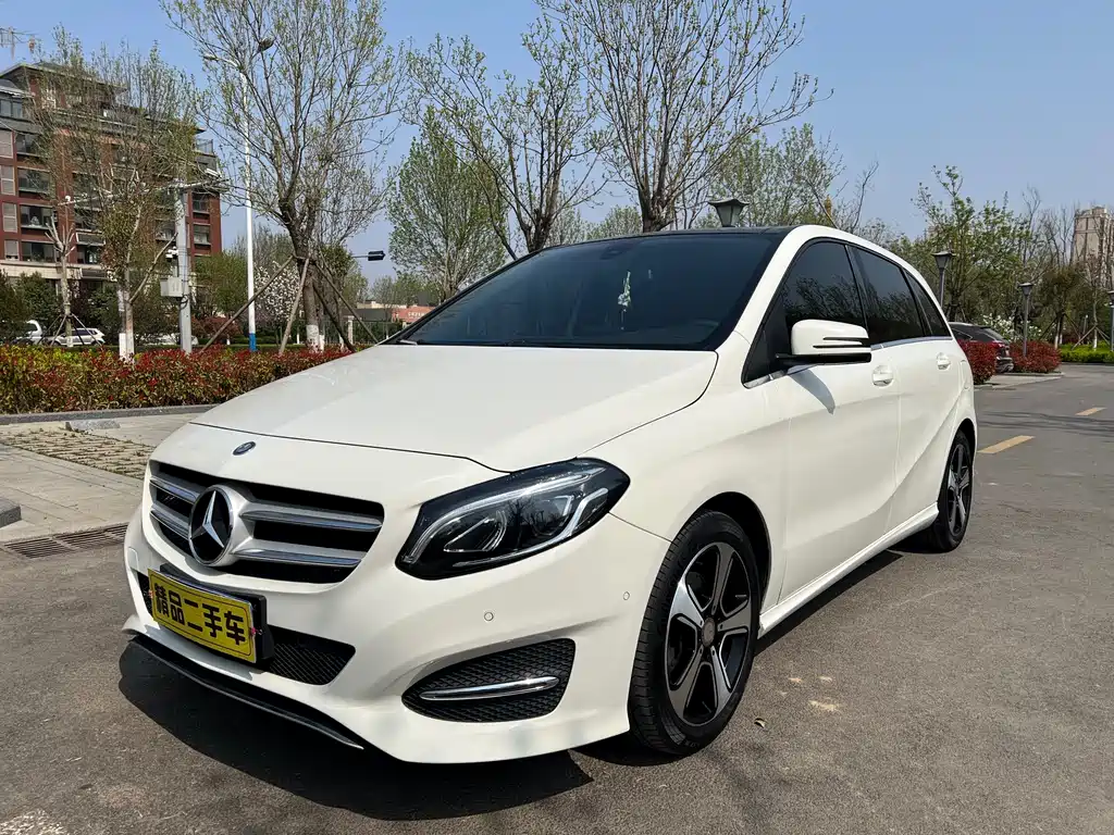 Mercedes-Benz B-Class 2016 — фото 1