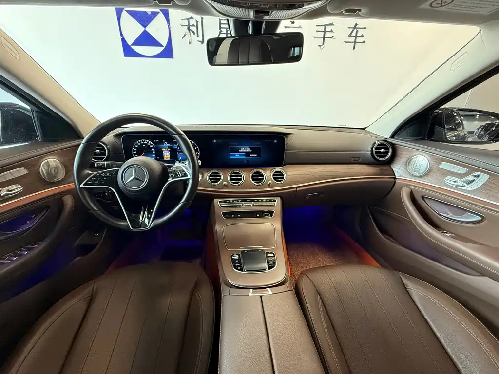 Mercedes-Benz E-Class 2023 — фото 8