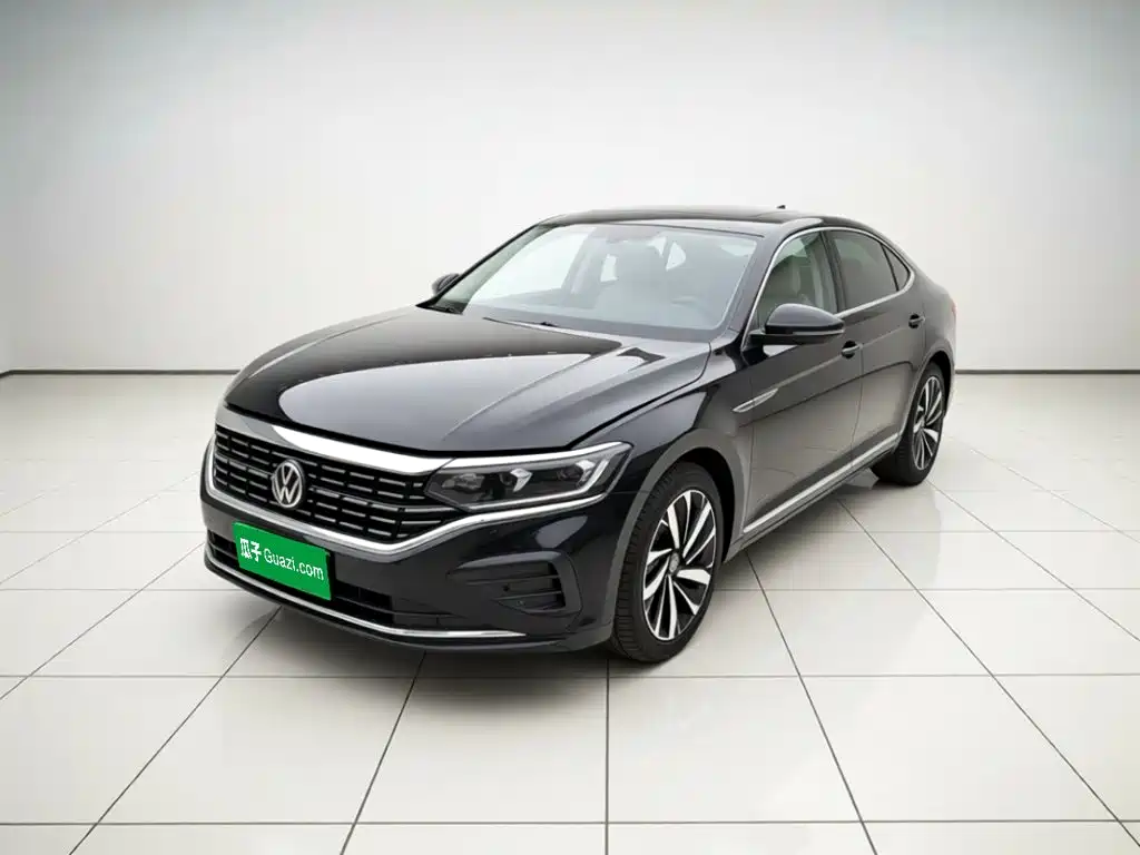 Volkswagen Passat 2024