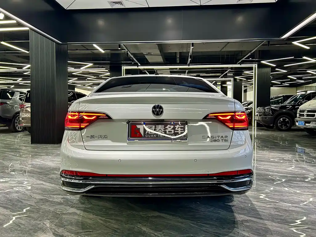 Volkswagen Sagitar 2022