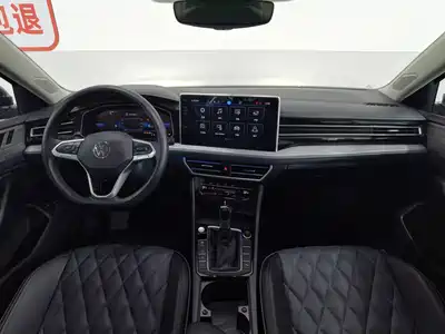 Volkswagen Sagitar 2022
