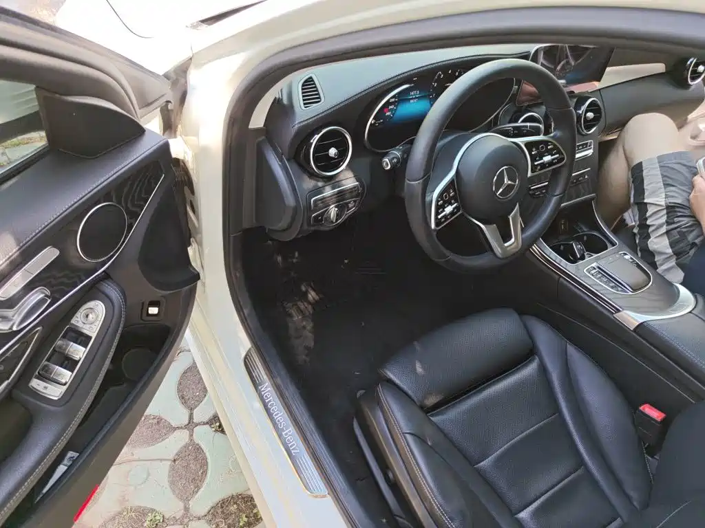 Mercedes-Benz C-Class 2019 — фото 13